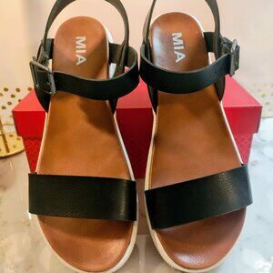 MIA WOMEN'S LEANNA PLATFORM SANDAL - Women's Size 10